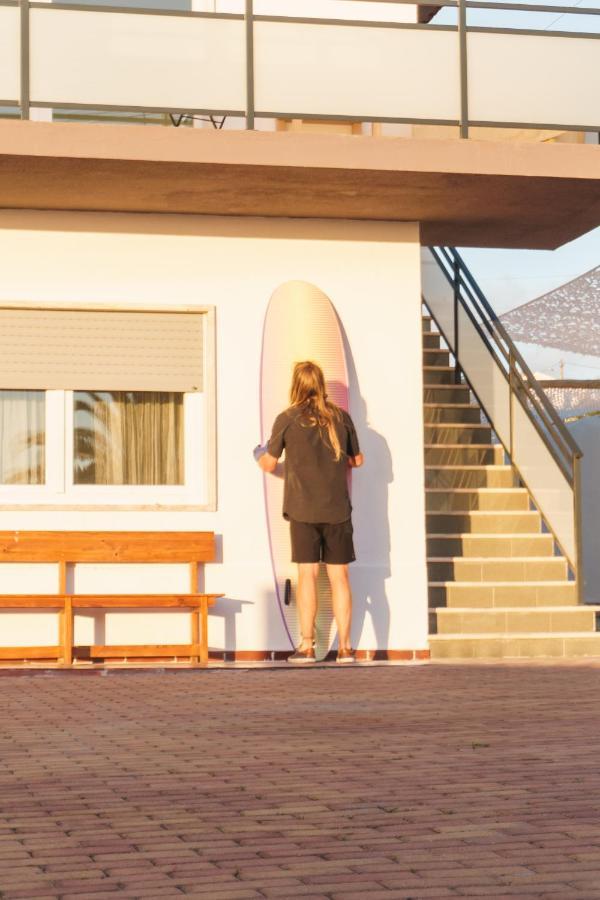 Hospedium Hostel Republica Surf House Ericeira Exteriér fotografie