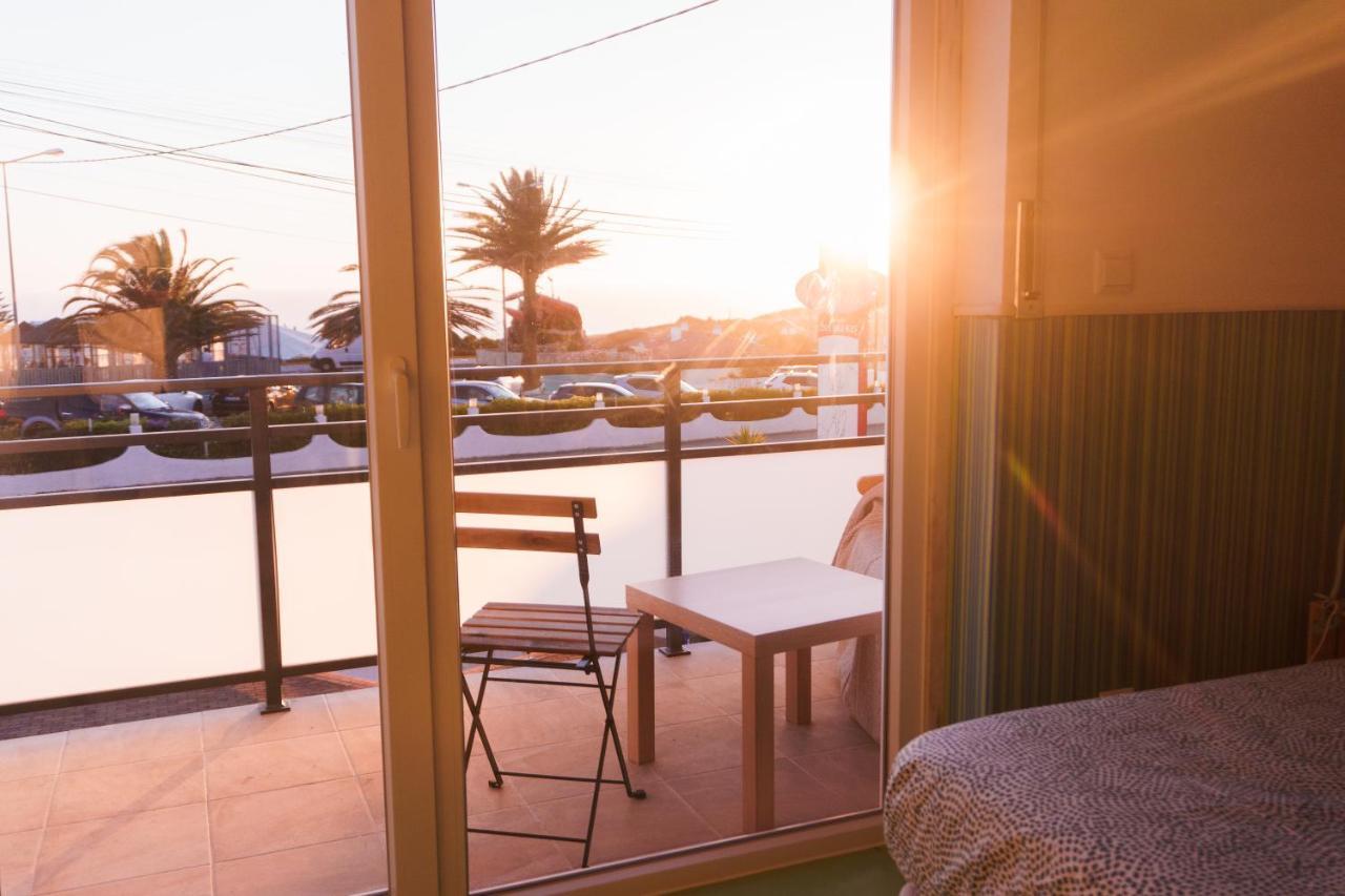 Hospedium Hostel Republica Surf House Ericeira Exteriér fotografie