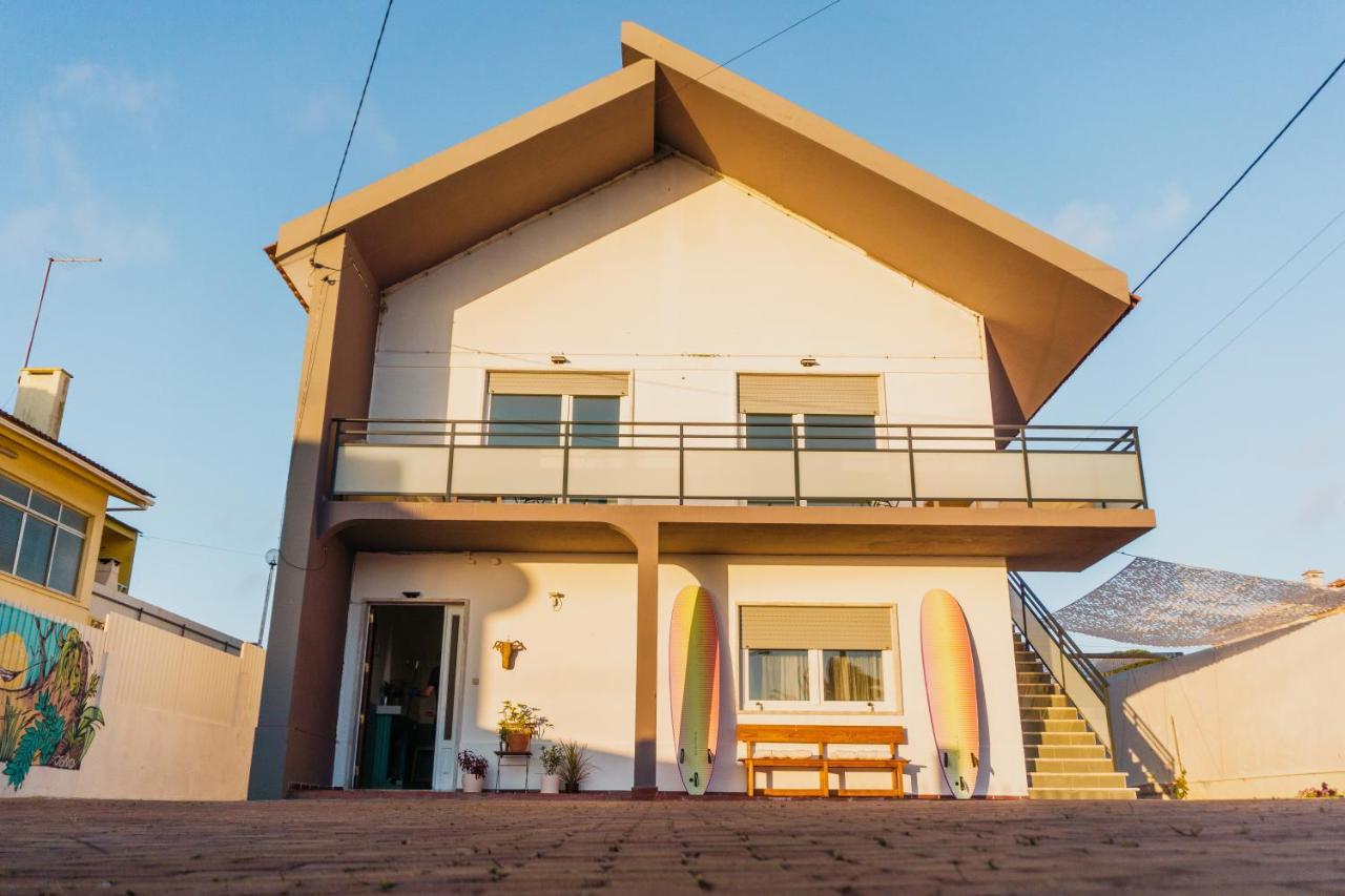 Hospedium Hostel Republica Surf House Ericeira Exteriér fotografie